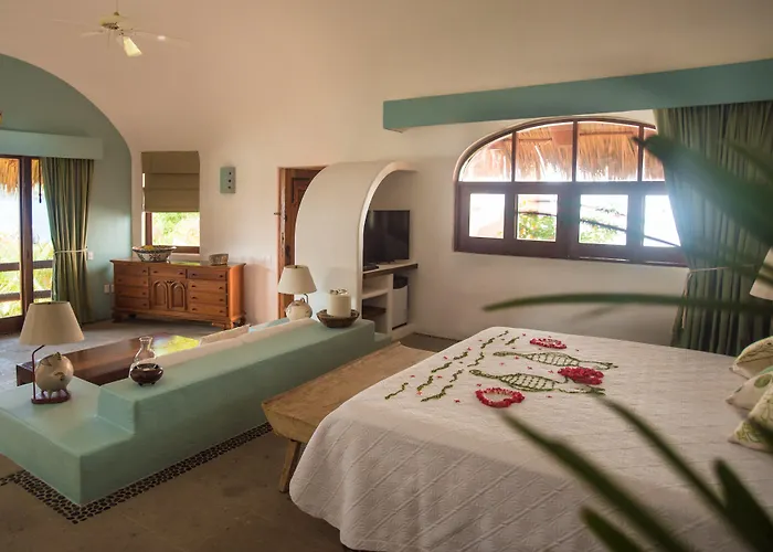 El Murmullo By La Casa Que Canta Zihuatanejo