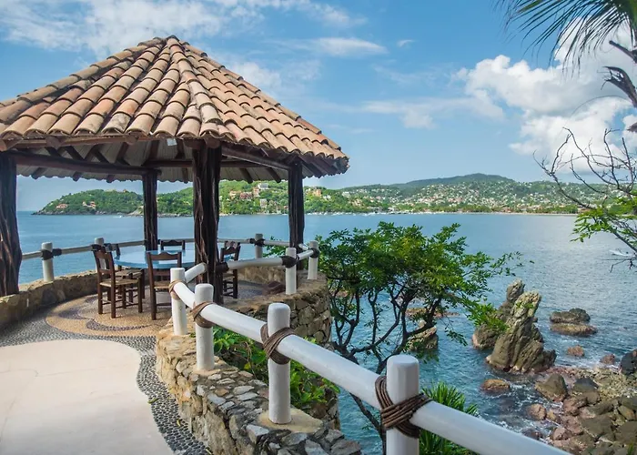 Villa El Murmullo By La Casa Que Canta Zihuatanejo